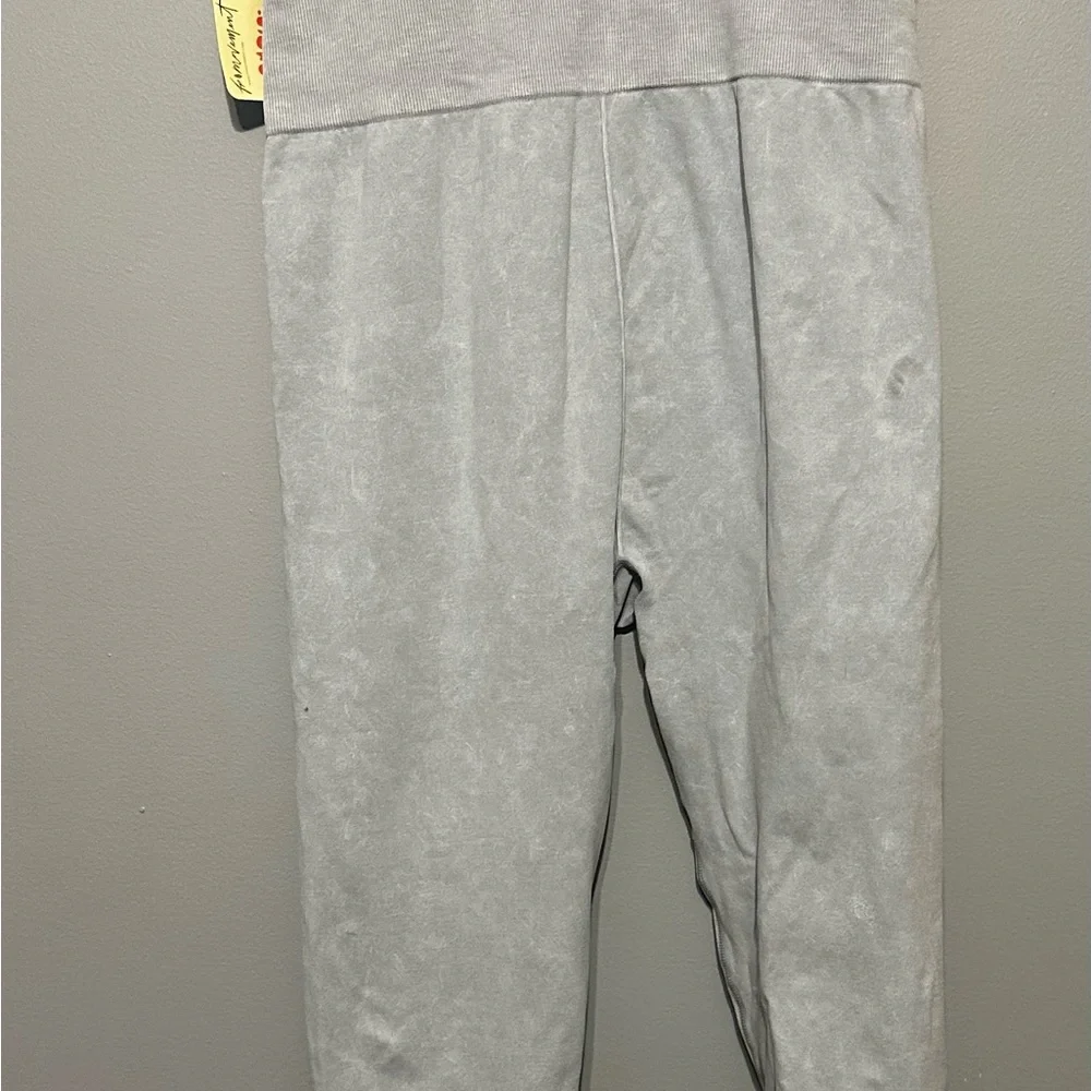 NEW FREE PEOPLE good karma cut-out onesie in steel
XL - Picture 4 of 7